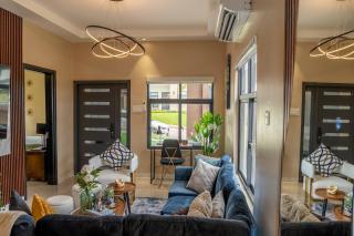 The Luxe Escape Luxury Suite - 8