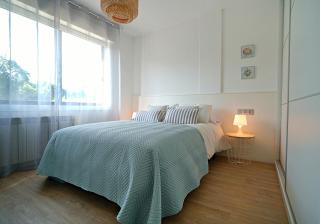 GALIHOST - Apartamento con parking en el centro de Sanxenxo - 0