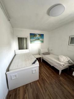 Family apt on the beach - Qiryat Yam - 7