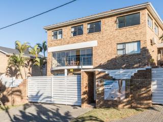 Riverview Beach House - East London - 0