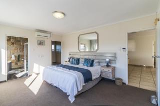 Riverview Beach House - East London - 6