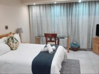 Orchids Lodge - Fourways - 9