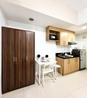 Convertible Solo Budget Studio in Salcedo Village - Manila - 8