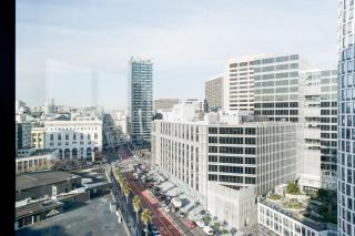 Blueground SoMa pool nr Civic Center SFO-1281 - San Francisco - 6