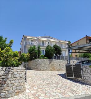 Louis' apartment with view - Githio - 9