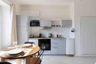 Cabana & Studio Grand Hotel - Downtown - Aix-les-Bains - 5