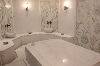 Qafqaz Baku City Hotel & Residences - 4