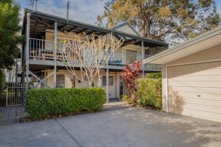 Lake House Studio - A Peaceful Waterfront Hideaway - Karraganbah - 7