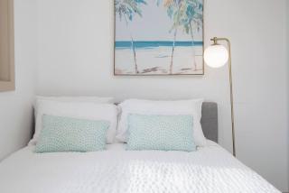 Lake House Studio - A Peaceful Waterfront Hideaway - Karraganbah - 5