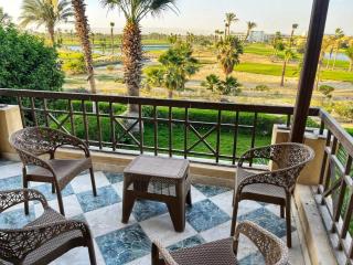 3-BR Duplex - Near Beach & Hotel in Einbay l Wifi - 8