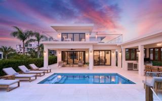 Sunny Bay Estate Villa 4 Bedroom Waterfront - Providenciales - 0