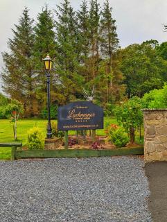 Cosy Lakeside Lodge - Water Views - Min 3 Night Stay - Dunning - 4