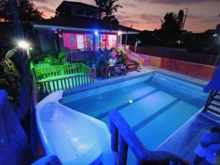 Pansol Playhouse Private Resort - Calamba - 8
