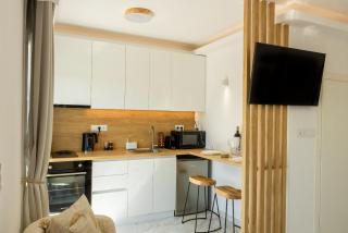 Swan Central Exclusive Suite with Large Balcony - 2