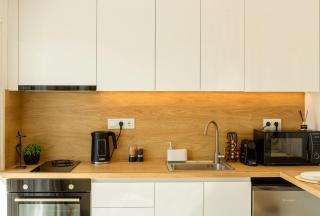 Swan Central Exclusive Suite with Large Balcony - 1