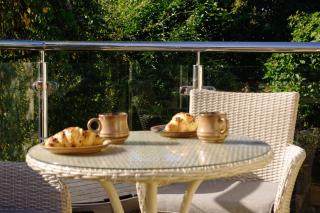 Abbotscot, near Bantham, an eccelectic property with a lovely garden - - 3