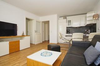 Terrasse, gratis Nutzung vom AHOI Erlebnisbad und Sauna in Sellin - Meeresblick FeWo 11 - Göhren - 3
