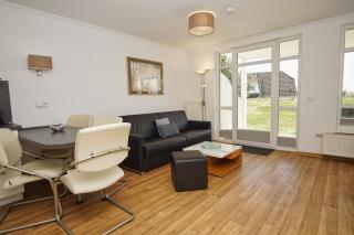 Terrasse, gratis Nutzung vom AHOI Erlebnisbad und Sauna in Sellin - Meeresblick FeWo 11 - Göhren - 2