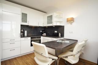 mit Meerblick und Balkon, gratis Nutzung vom AHOI Erlebnisbad und Sauna in Sellin - Meeresblick FeWo 14 - 4