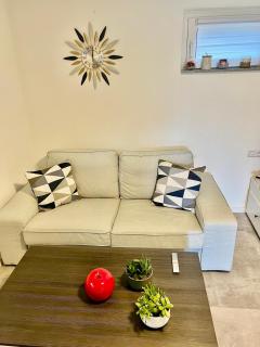 Zwei Zimmer Wohnung Nah Flughafen Messe - 4