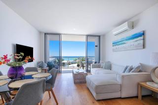 Seascape Haven - Elegant Beachside Living with Pool - Gold Coast - 0
