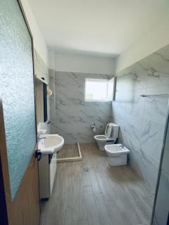 Leo House - Shijak - 3