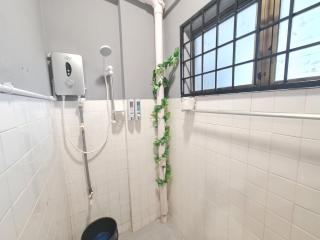 10pax BAYU BEACH, SEASIDE, WATERSPORT, Pool, Bbq, Wifi, 50"TV - Port Dickson - 8