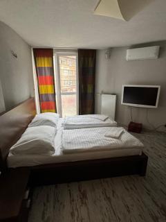 City core Comfort with parking - Bratislava - 4