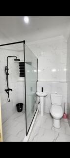 NOBLE-LITE suites and apartment - Gwarinpa - 5