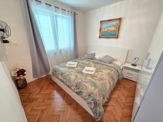 Apartment MIRA 70m from the beach - Novi Vinodolski - 5