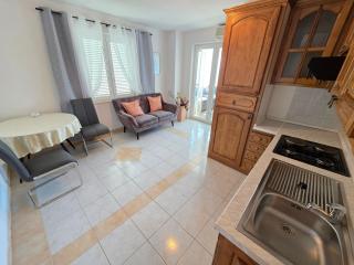 Apartment MIRA 70m from the beach - Novi Vinodolski - 7