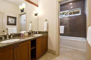 Spacious 5-Bedroom Halii Kai Collection Multi Unit Listing Same Resort Ocean Views 2 Free Rental Cars HLI-12A19G - Waikoloa - 2