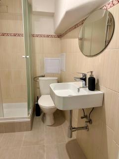 Newly renovated apartment near the Palladium - Prag - 3