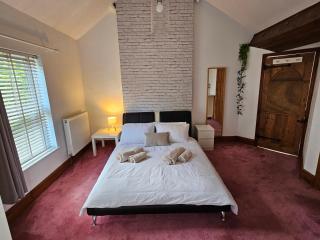 Old Orchard Cottage - 2