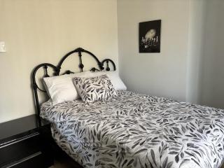 Private Room 2 in a Spacious 5-Bedroom Home - 6