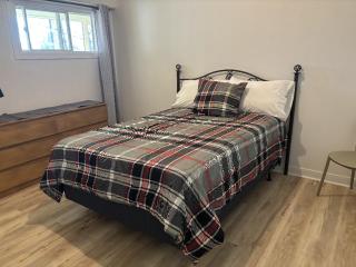 Private Room 3 In A Spacious 5-bedroom Home - 7