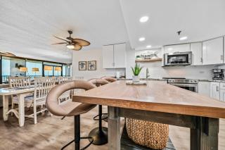 Updated direct oceanfront condo with large private balcony and a beachfront pool - 2