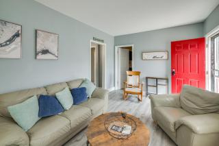 7 Mi to Historic Third Ward Home in Lincoln Park! - Milwaukee - 7