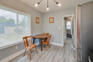 7 Mi to Historic Third Ward Home in Lincoln Park! - Milwaukee - 2