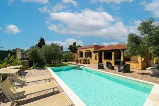 Villa Chiara - - 0