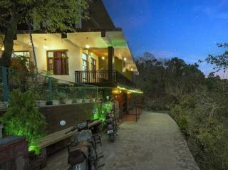 TreeHouse Kasauli By Asgard I Vacations I Family Groups & Events I Forest Treks I Memories I Operated By Splendid Hotels - Kasauli - 1