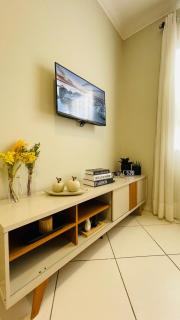 Ape com Horta, cama casal queen, smart Tv, Ar e WiFi - Governador Valadares - 1