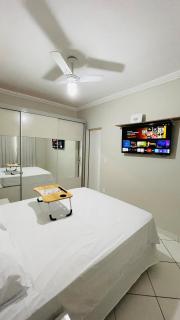 Ape com Horta, cama casal queen, smart Tv, Ar e WiFi - Governador Valadares - 2