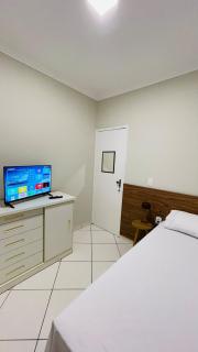 Ape com Horta, Cama Casal Queen, SmartTV, Ar, WiFi e Vaga na garagem - 8