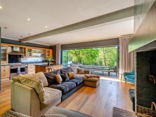 8 Bed in Crowborough 92858 - 7