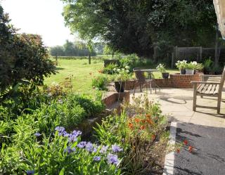 Cowbeech Boundary House Homestay - Warbleton - 0