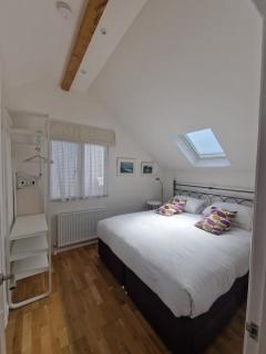 Blue Hills Luxury Apartment, Bay Front with Parking - Falmouth - 9