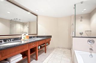 KBM Resorts Spacious Ocean View 2-Bedroom Honua Kai Collection Multi Unit Listing Same Floor 2 Free Rental Cars HKK-53739 - Kaanapali - 4