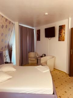 Hotel Zava Civic Center - 3
