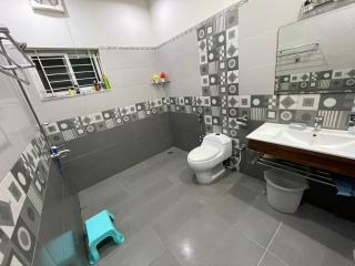 1 Independent spacious Room with attached bath and a store - 4